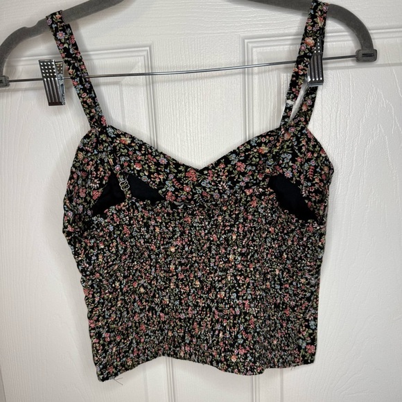 Abercrombie & Fitch Black Floral Fitted Crop Top Sleeveless Size Small GUC - Picture 3 of 5
